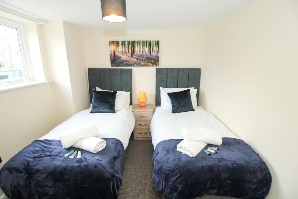 Two Bedroom Flat Near Colchester Hospital With Free Parking And Internet Mile End Buitenkant foto