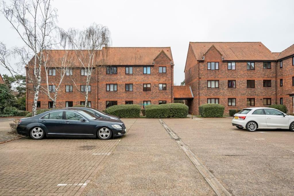 Two Bedroom Flat Near Colchester Hospital With Free Parking And Internet Mile End Buitenkant foto